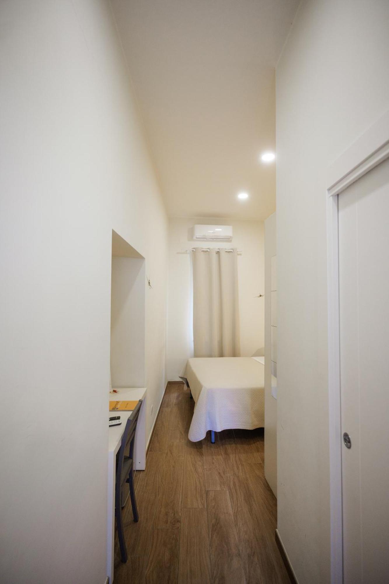Terminal 1 Guest House Napoli Exterior foto